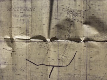 Důlní mapa s vyznačenými body zeměpisné souřadnicové sítě a zaměřeným podzemím a katastrálními pozemky nad podzemím pochází z října 1937. Podzemí však na první pohled neodpovídá dnes známému stavu – jedná se o dosud neznámé detaily podzemí Richard III.