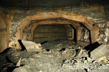 Při novodobých stavebních úpravách byla tato část podzemí vyčištěna a strop byl zajištěn pomocí ocelových kotev zavrtaných do masívu. Ani les kotev však nezabránil tomu, aby se strop utrhl. Některé kotvy ční doposud ze stropu.