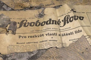 Noviny z roku 1953 (nalezeno v prostorách „čížkovické“ těžby).